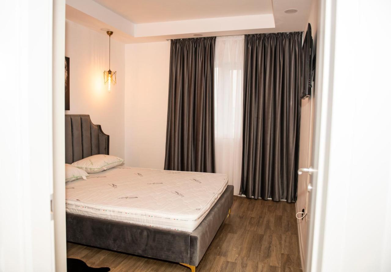 Raphael Apartment North Bucharest Cosmopolis Stefanestii de Jos ภายนอก รูปภาพ