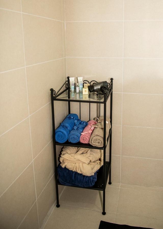 Raphael Apartment North Bucharest Cosmopolis Stefanestii de Jos ภายนอก รูปภาพ
