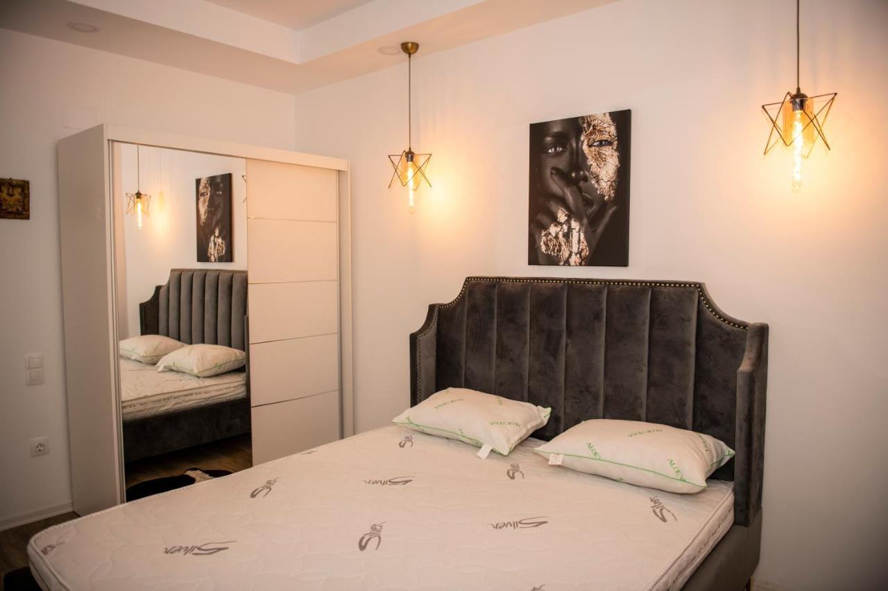Raphael Apartment North Bucharest Cosmopolis Stefanestii de Jos ภายนอก รูปภาพ